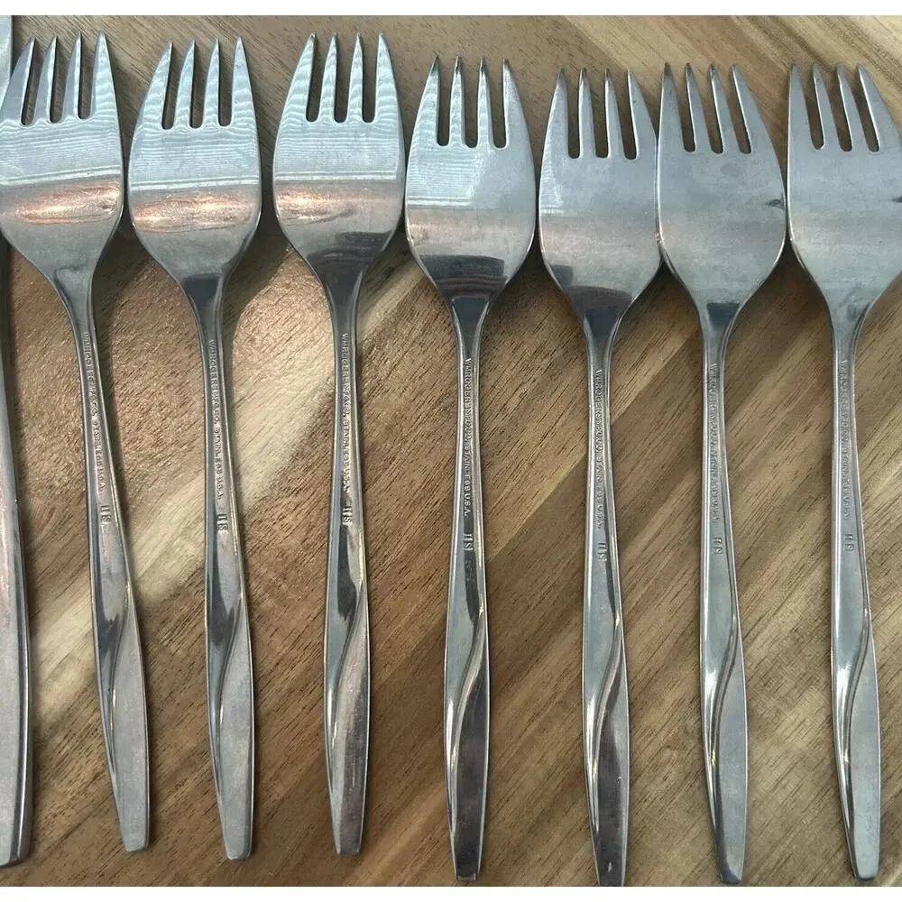 Vintage Wm Rogers IS Stainless 14p Set Serving Spoon USA International Silver 29